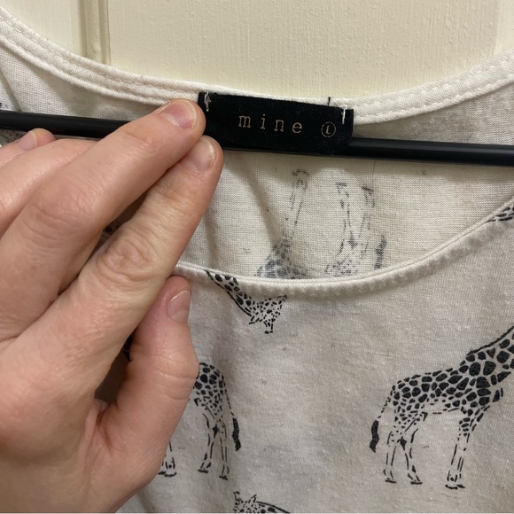 Giraffe top - Picture 2 of 3